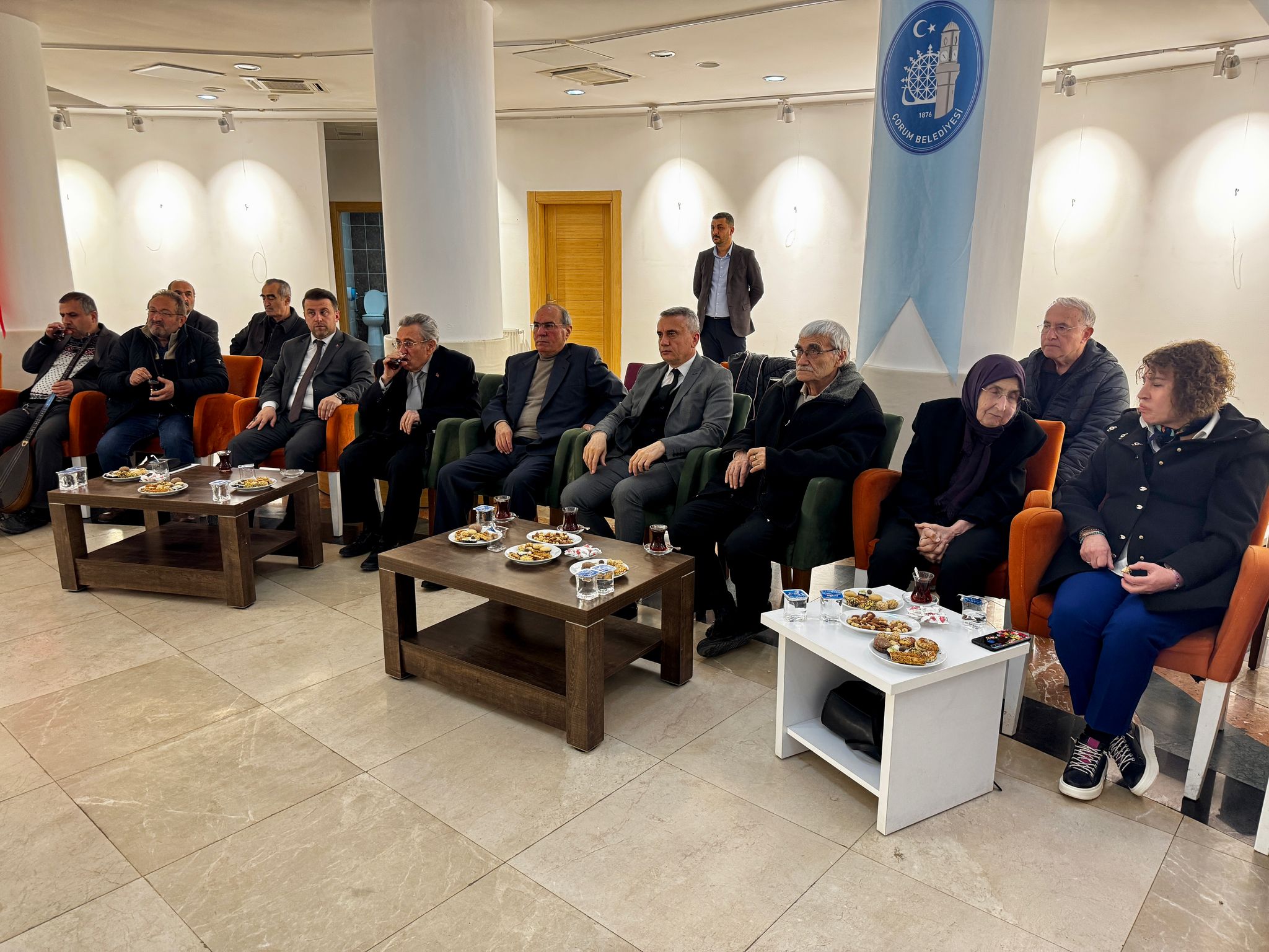 SANAT DOSTLARI BULUŞTU